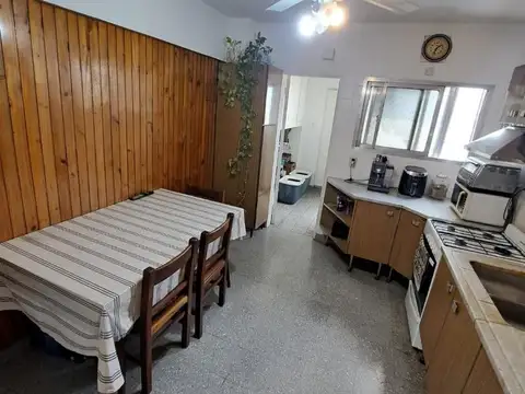 DEPARTAMENTO DE 4 AMB CON DEPENDENCIA AL FRENTE