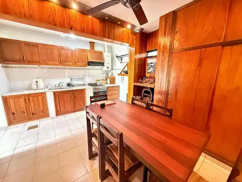 Casa en Venta, zona Colegio San Antonio.