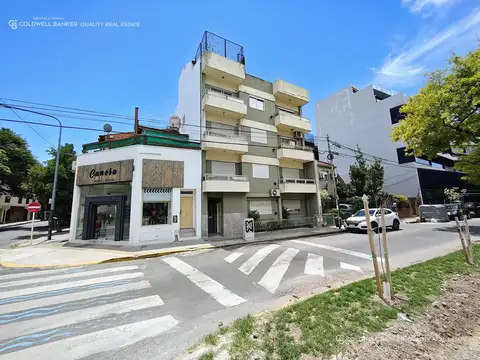 Venta Departamento monoambiente al frente con pileta / APTO CREDITO