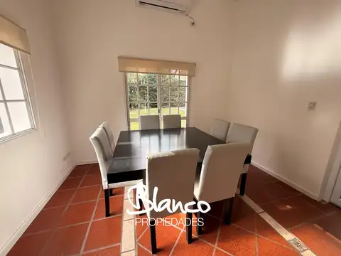 Casa en Venta con 1 cochera