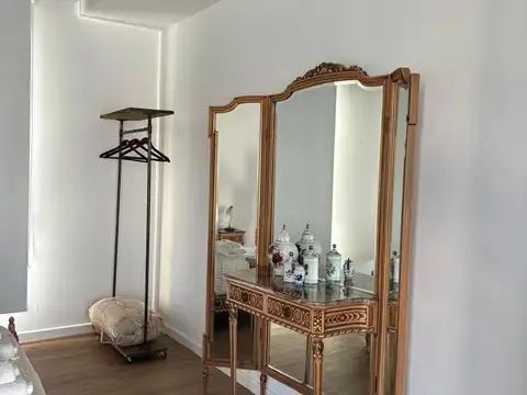 Casa en Alquiler Temporal con 3 cocheras