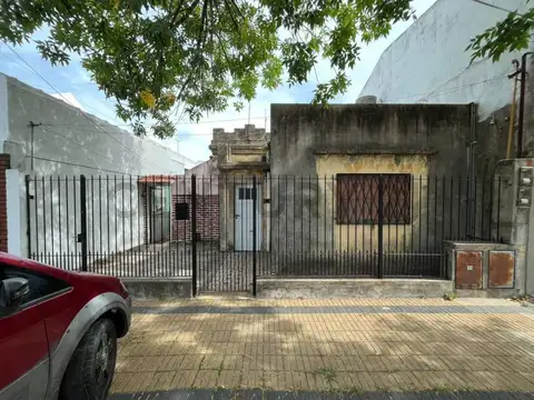 Berón de Astrada 2300, Piso 0