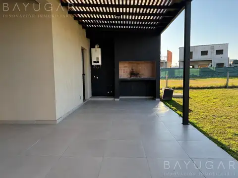 Casa en Alquiler al Norte