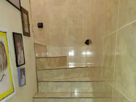 VENTA CASA EN PILAR CENTRO PARQUE Y PILETA