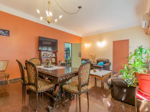 Depto Tipo Casa en Venta en Caballito, USD 275.000