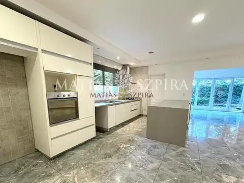 Casa en venta 6 ambientes Barrio Privado Astorga