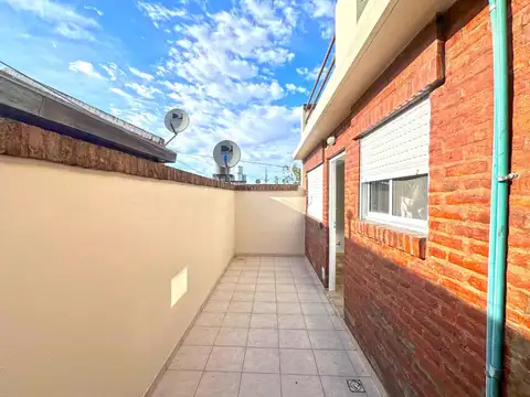 DEPARTAMENTO 2 AMBIENTES CON TERRAZA PRIVADA APTO CREDITO