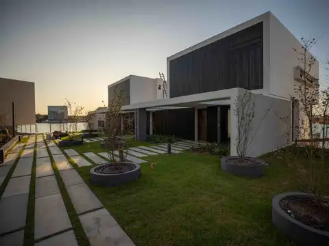 Casa en Venta al Noroeste