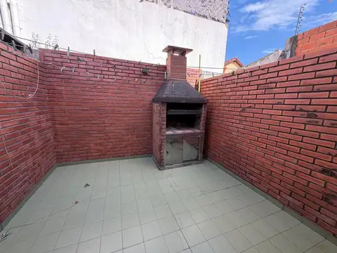 Casa en Alquiler con 1 cochera