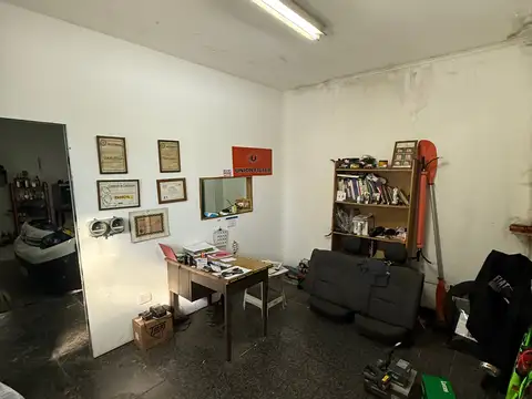 Galpon en Venta 40  mts Fondo