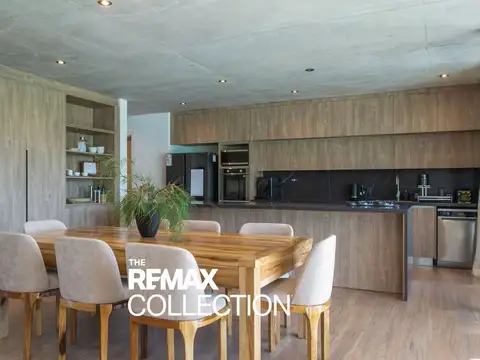 Casa 5 ambientes con 4 baños