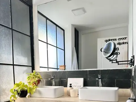 Casa en Venta en El Canton, USD 360.000