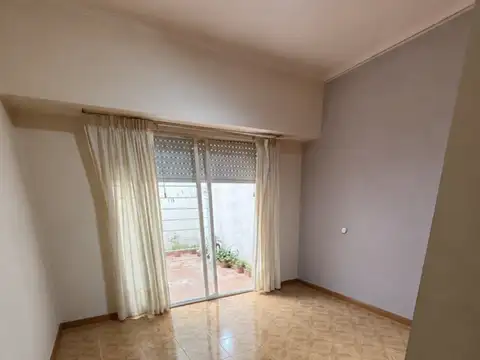Depto Tipo Casa 2 ambientes con 1 baño