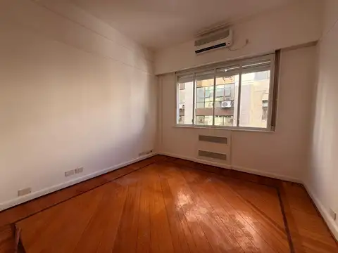 Oficina en Alquiler en Retiro, $ 700.000