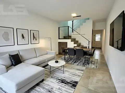 Depto Tipo Casa en Venta de 3 ambientes