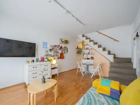 Depto Tipo Casa en Venta 25 años