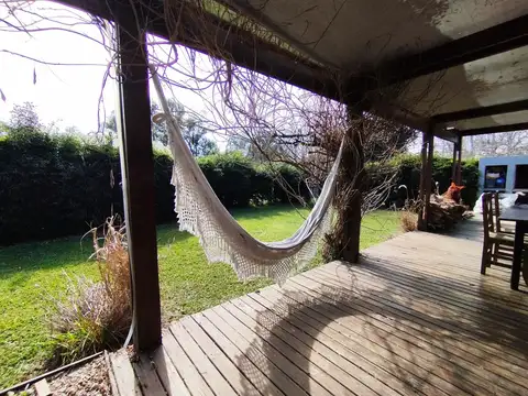 Casa en Venta con 3 cocheras