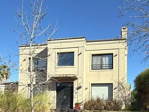 Casa en Venta de 4 dormitorios