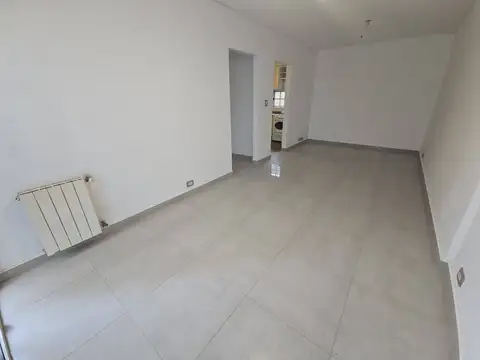 Avenida Larrazábal 200, Piso 1