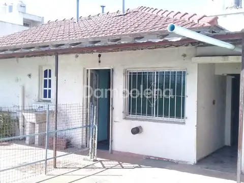 Local en Venta en Paso del Rey, USD 300.000