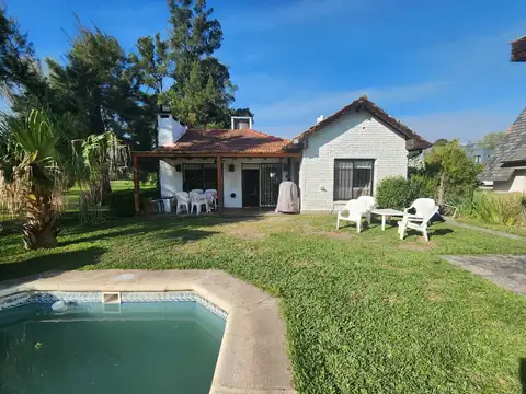 Casa en Venta con 1 cochera