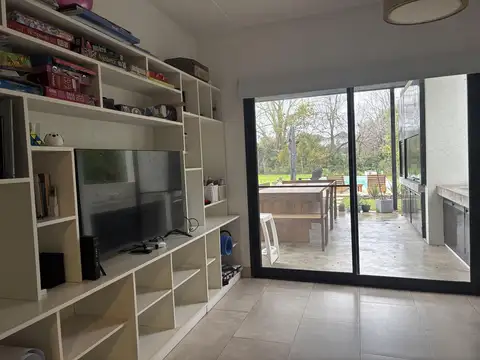 Casa en Alquiler de 4 dormitorios