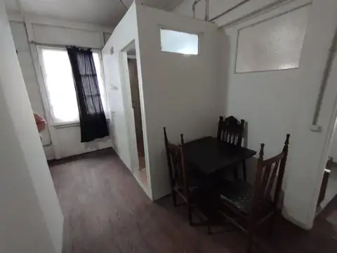 Departamento 2 amb. en PH en conventillo reciclado a nuevo