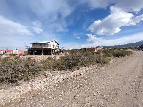 Lote con quincho en venta en Potrerillos