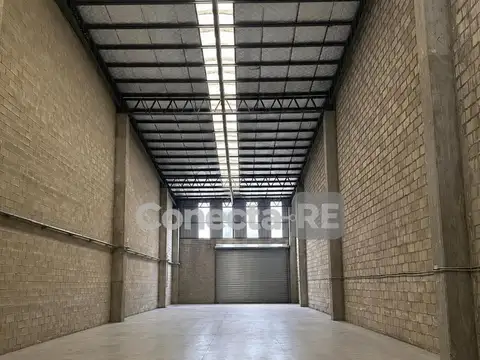 VALENTIN GOMEZ al 100 - DENTRO PARQUE INDUSTRIAL