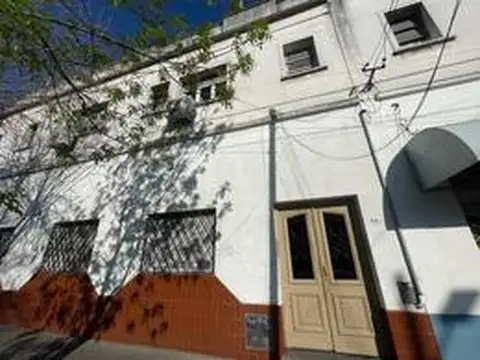 VENTA PH 2 AMBIENTES A METROS DE AV. MITRE EN SARANDI AVELLANEDA GRAN OPORTUNIDAD INVERSORES