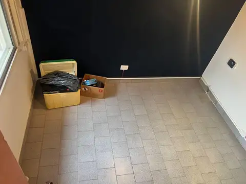 Depto Tipo Casa 4 ambientes con 1 baño