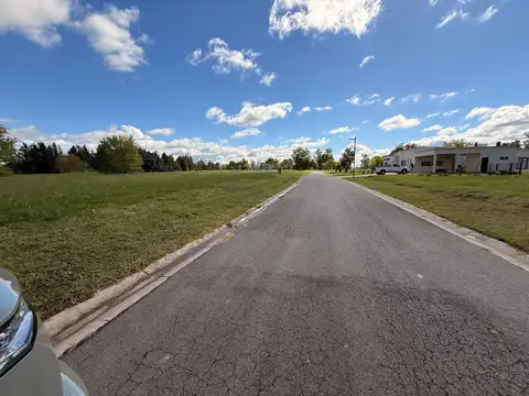 Terreno en Venta en Los Pinares Country Club, USD 55.000