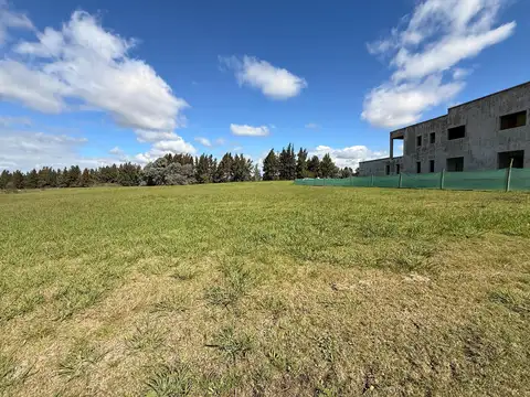 PINARES COUNTRY CLUB - RUTA 192 100