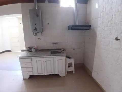 Casa en Alquiler en Capitán Bermudez, $ 550.000