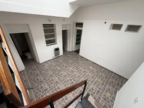 Depto Tipo Casa en Alquiler en Villa Lynch, $ 750.000
