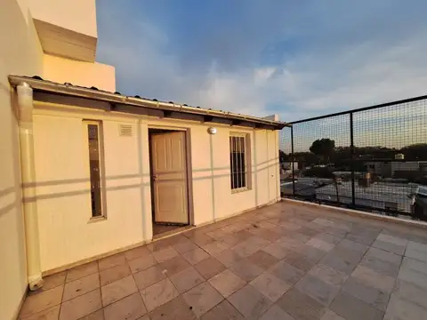 Departamento en Alquiler en Roque Saenz Peña, $ 475.000