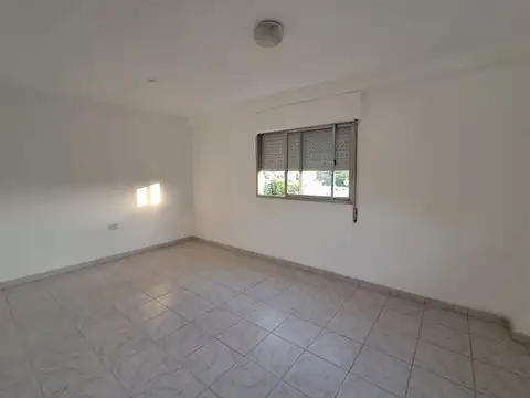 Buenos Aires 6399 , Piso 1