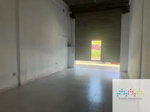 Local en Alquiler en Temperley, $ 300.000