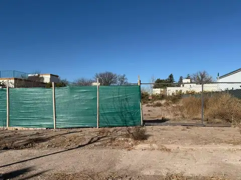 EXCELENTE   LOTE BARRIO PORTILLO DE PASO