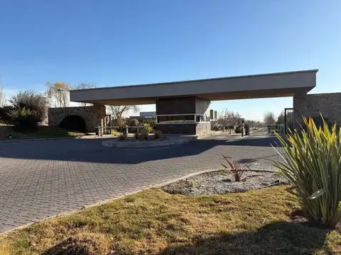 EXCELENTE   LOTE BARRIO PORTILLO DE PASO