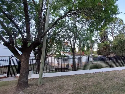 VENTA IMPORTANTE CASA EN PUEBLO ESTHER