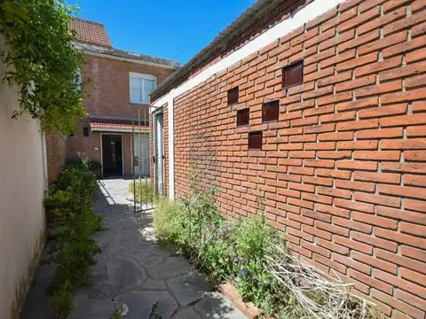 Depto Tipo Casa en Venta 26 años