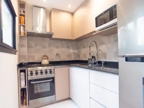 Depto Tipo Casa en Venta en Chacarita, USD 178.000