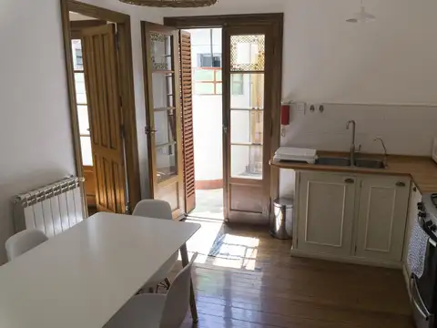 Venezuela al 1400, 1º piso