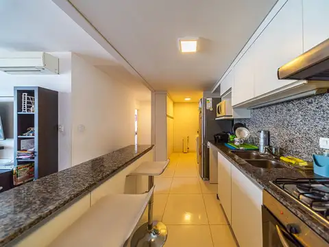 Avenida Carballo 100