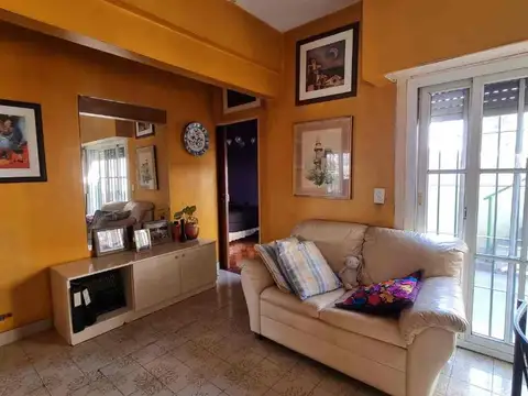 Depto Tipo Casa en Venta de 3 ambientes