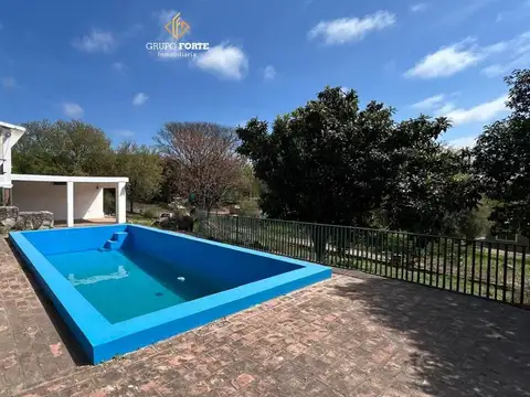 Casa 4 ambientes con 2 baños