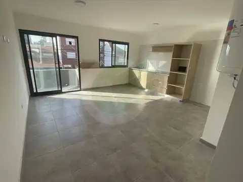 Depto Tipo Casa en Alquiler de 2 ambientes