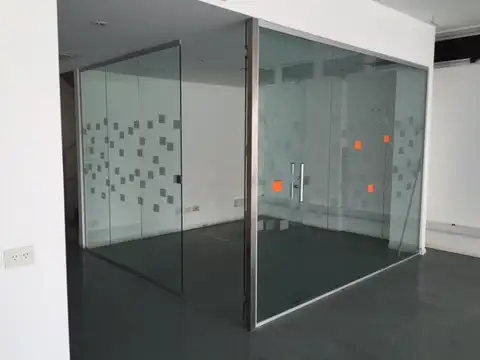 Oficina en Venta con 2 cocheras