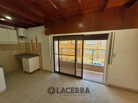 VENTA depto 2 amb con balcon Loma Hermosa